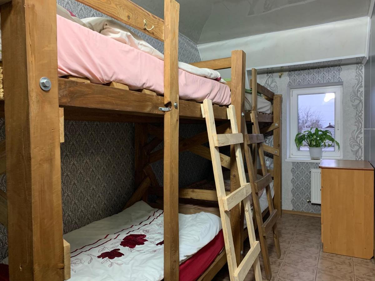 Хостел Благо Khmelʼnytsʼkyy Rom bilde